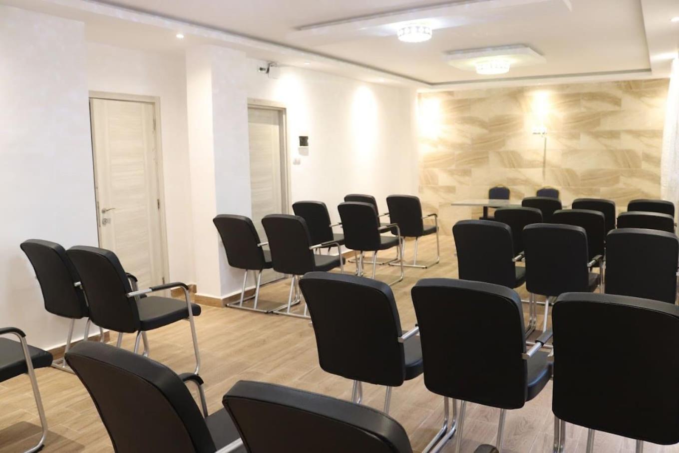 Nour Echames Hotel - Cheraga Bagian luar foto
